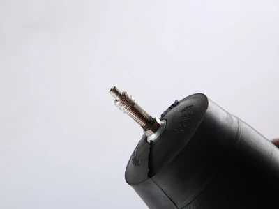 The small diameter rubber inflatable pipe plug equipped with a blower inflation port
